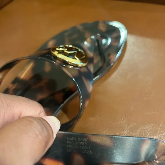 Michael Kors Tortoise Shell Slides with Gold Logo - Picture 5 of 5